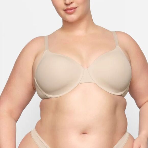 NWT SKIMS Fits Everybody T-Shirt Bra In Sand Nude Underwire Bra - Picture 1 of 8